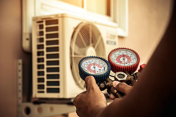 Professional Hvac technician working in Watchung, NJ